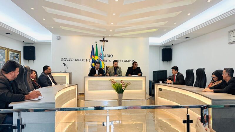 Plenário durante a decima sessão