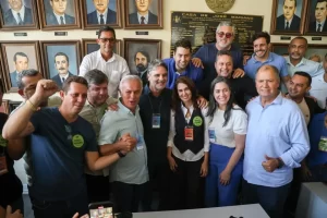 Presidente da Câmara de Águas Belas prestigia reeleição de Raul Henry à frente do MDB-PE
