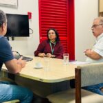 Presidente da Câmara em reunião